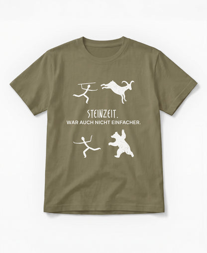 SCHÄFF Steinzeit war auch nicht einfacher Bio T-Shirt in Farbe Khakigrün, mit lustigen Zeichnungen einer Höhlenmalerei