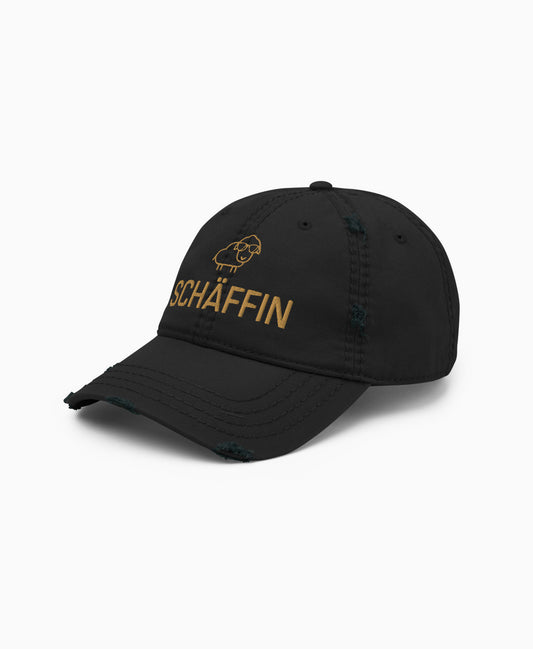 Schwarzer Dad-Hat im Used-Look mit SCHÄFFIN Stickerei in Old-Gold – lässige Cap für die humorvolle Chefin.